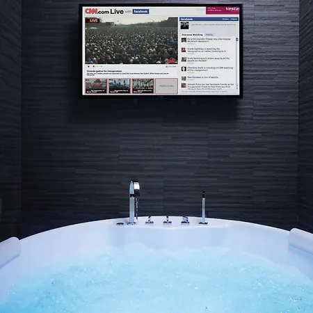 格雷戈里奥七豪华套房旅馆 3*