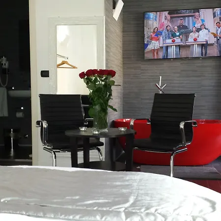 Πανσιόν Gregorio Vii Luxury 3*